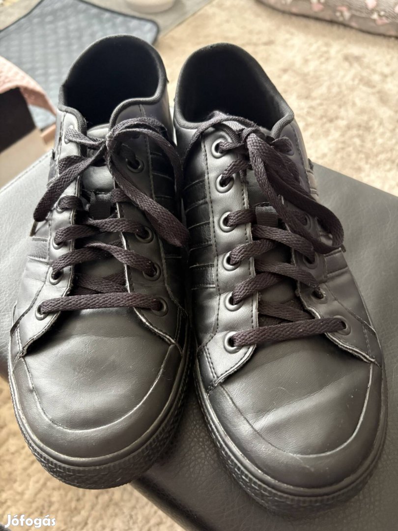 Férfi Adidas cipő