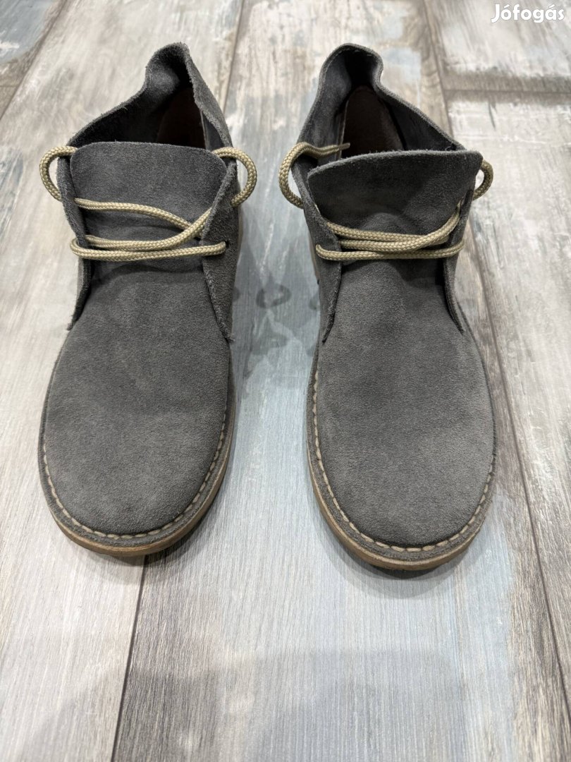 Férfi EUR41-es bőrcipő