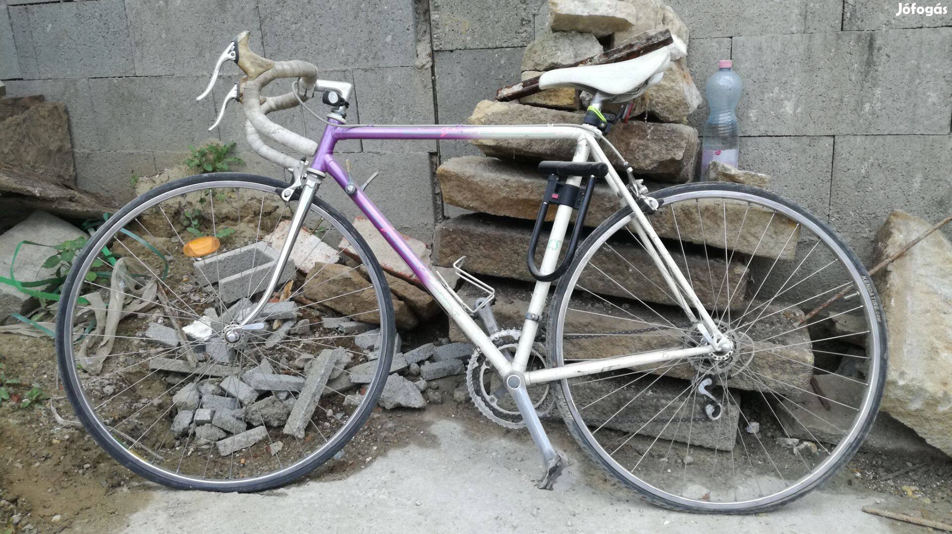 Férfi Strada országúti kerékpár eladó