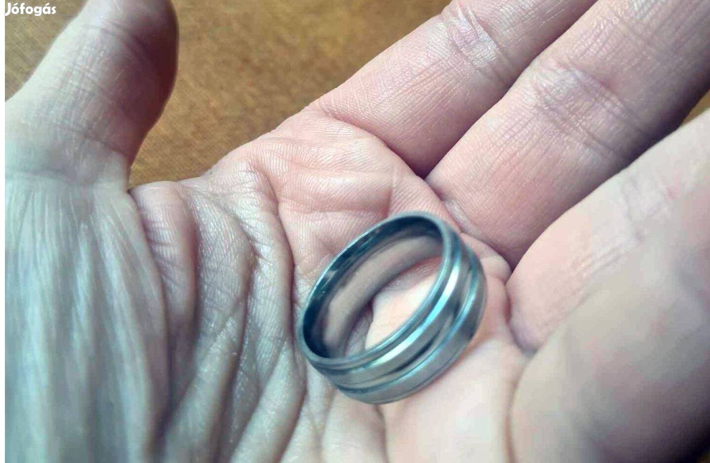 Férfi acélgyűrű - új