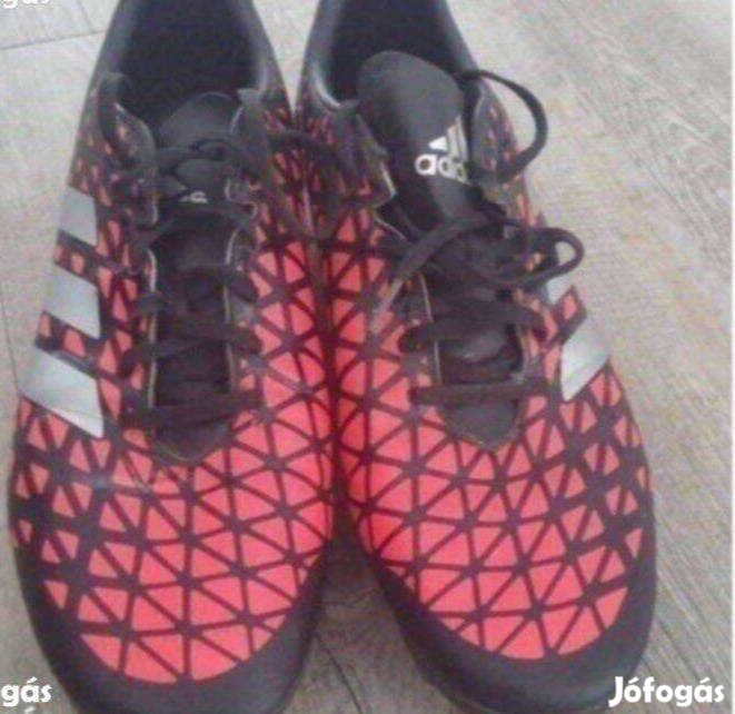 Férfi adidas futball cipő 44.5 újszerű