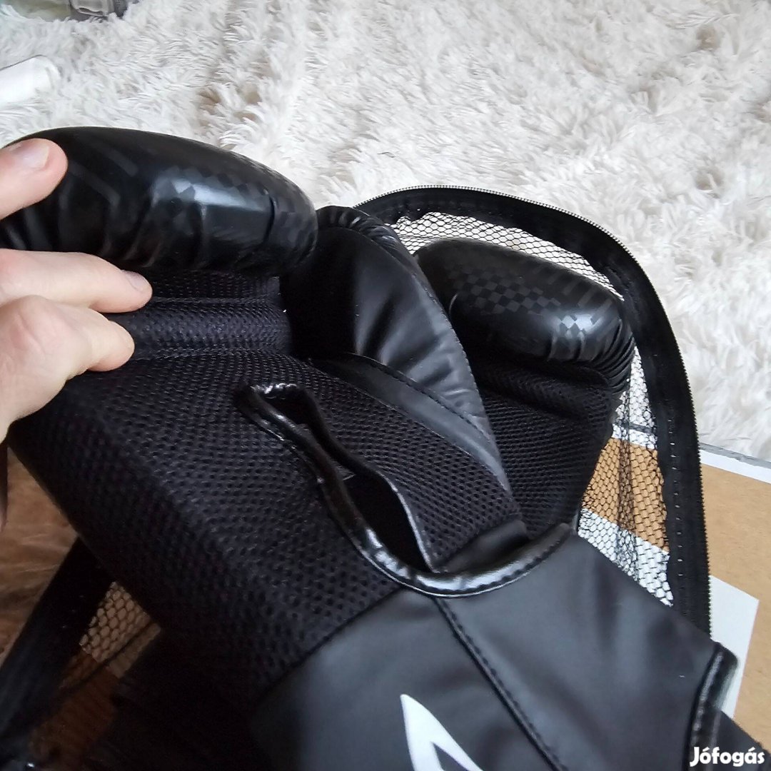 Férfi bokszkesztyű Everlast Spark fekete EV2150 új gyári csomagolás s