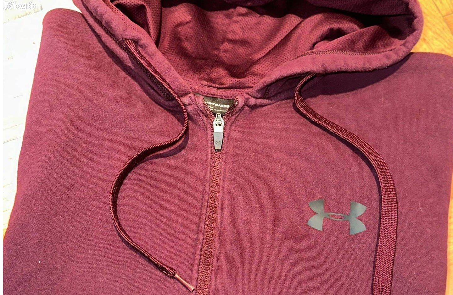 Férfi bordó kapucnis felső,XXL-es méretben (Under Armour)