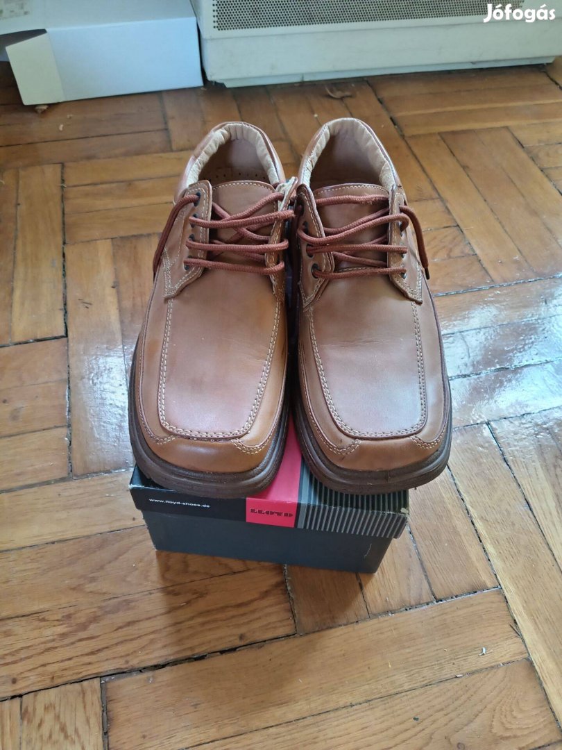 Férfi cipő 43-as