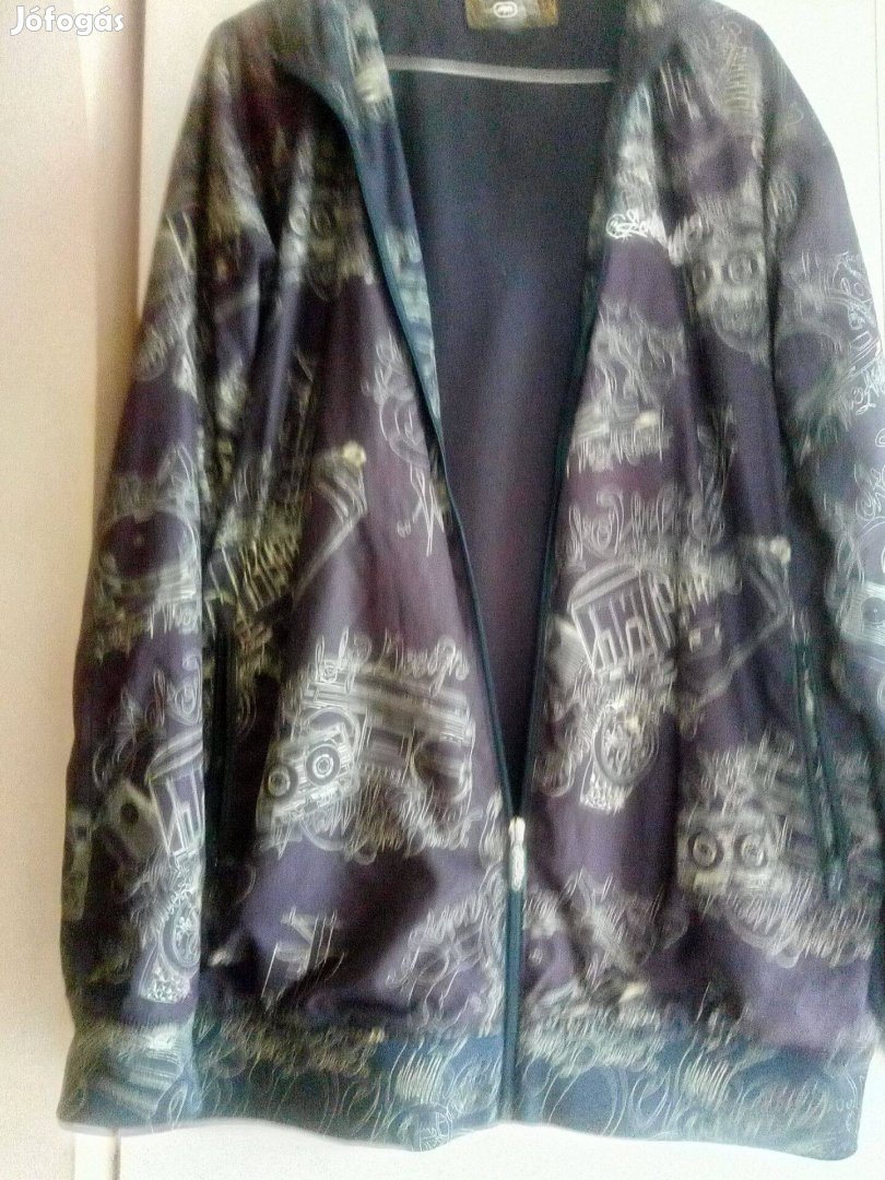 Férfi dzseki kapucnis