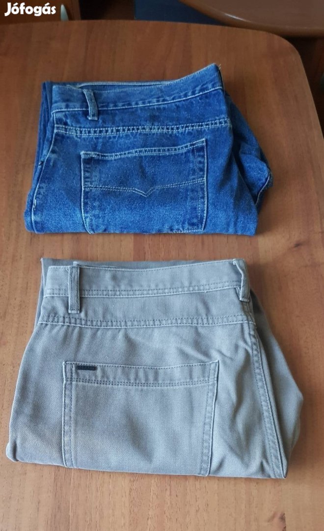 Férfi farmer2dbujszerű állapotban.