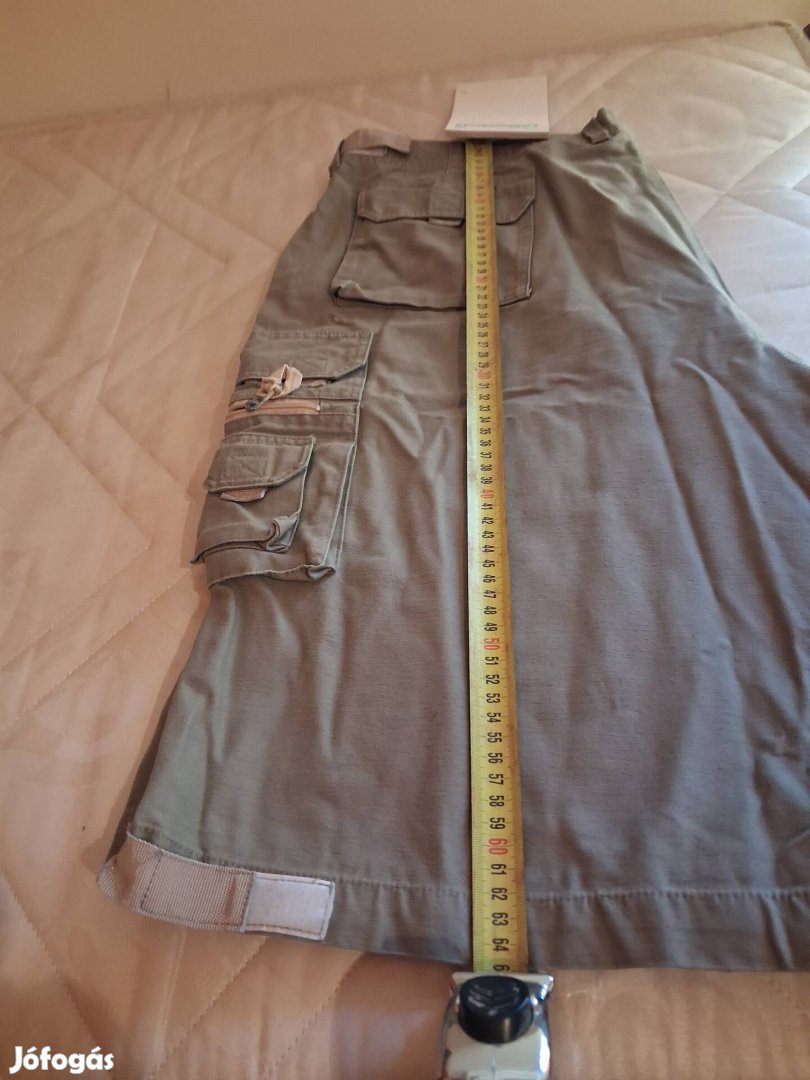 Férfi farmer szerű kb térdig érő nadrág