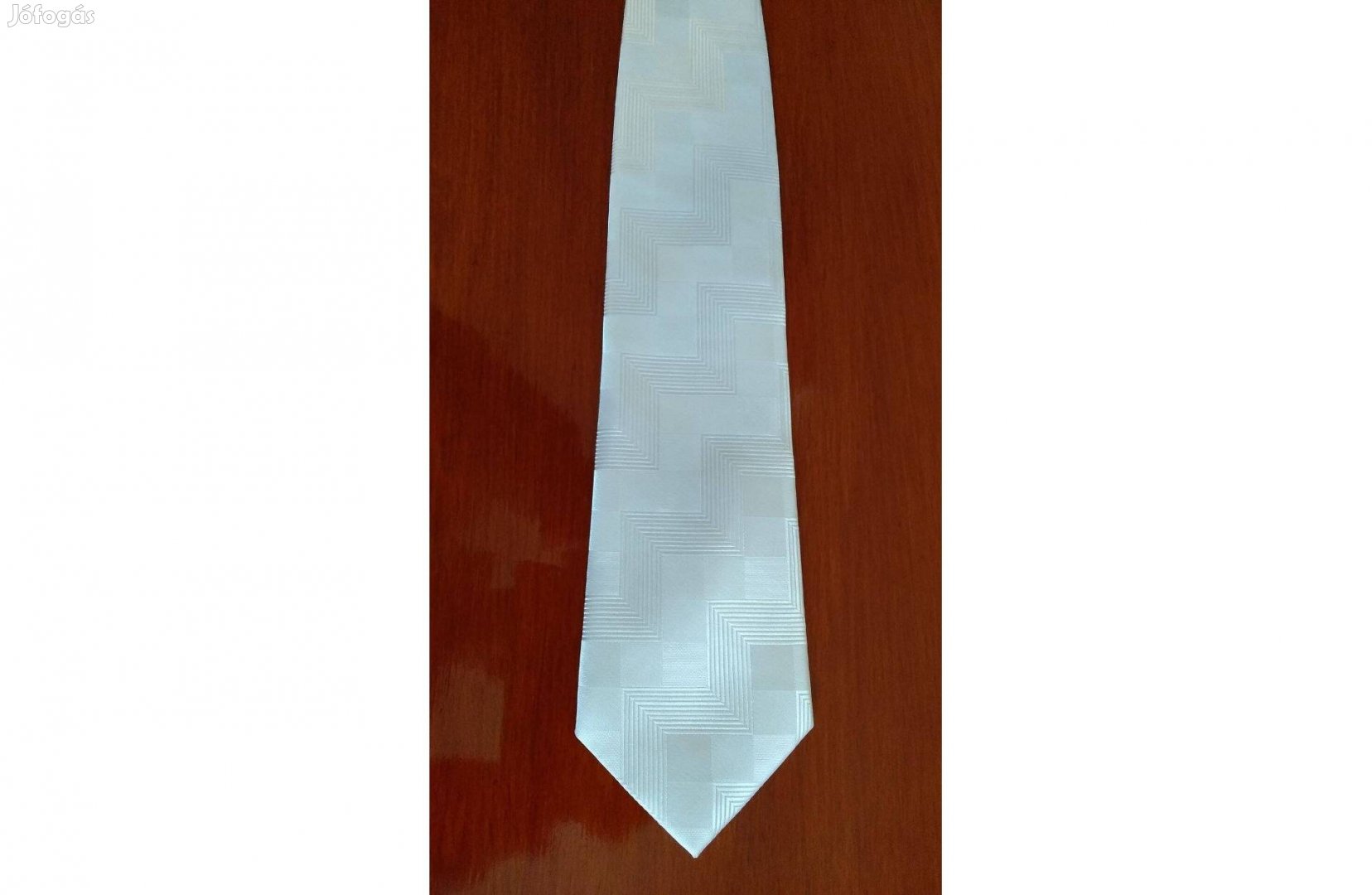 Férfi fehér nyakkendő SIR John H.V.P. originált, celofánban, esküvőre