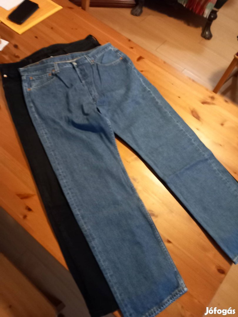 Férfi fekete-kék Levis 501 farmernadrág /2db/