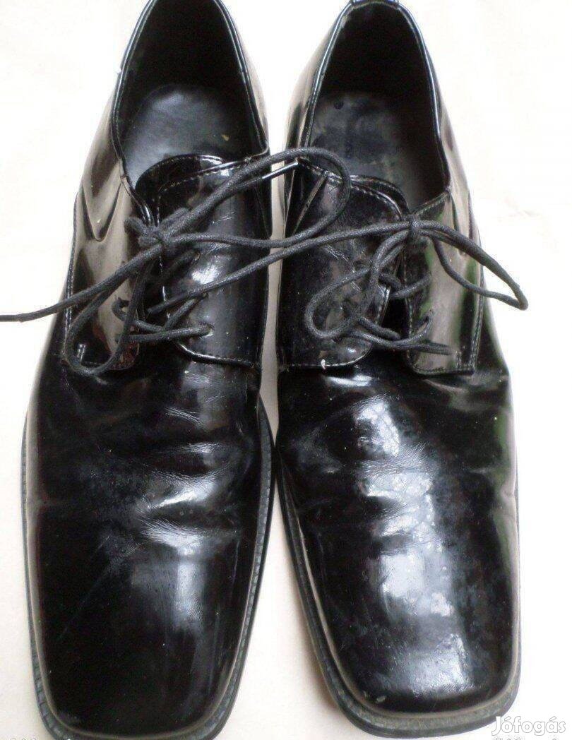 Férfi lakkcipő fekete bőr alkalmi cipő