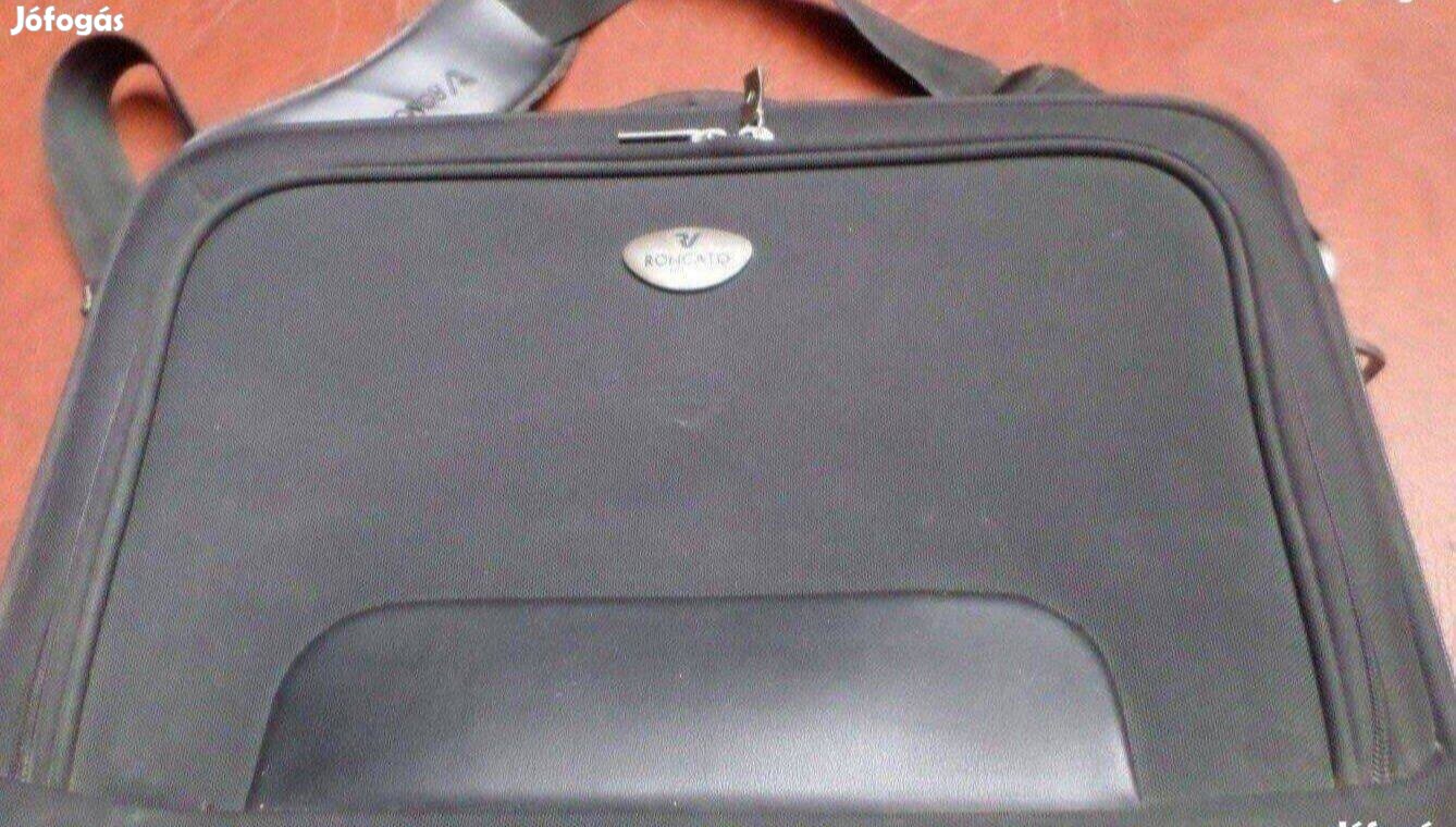 Férfi menedzser táska laptoptáska