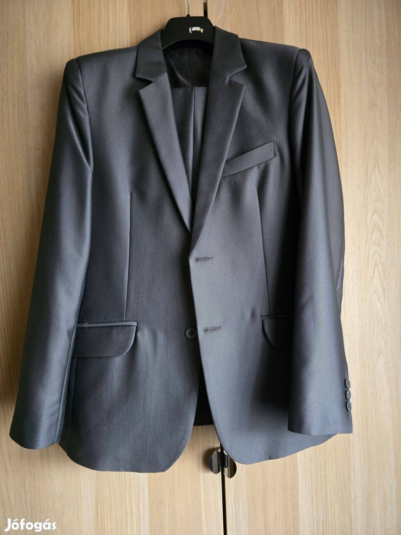 Férfi öltöny szett