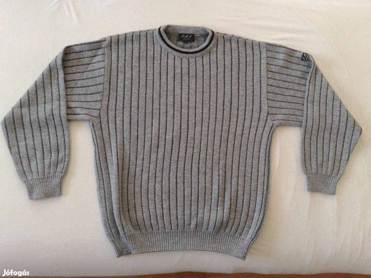 Férfi pulóver L Etyek