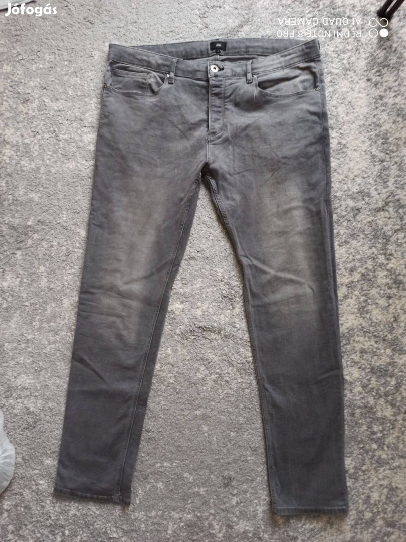 Férfi skinny szürke farmer