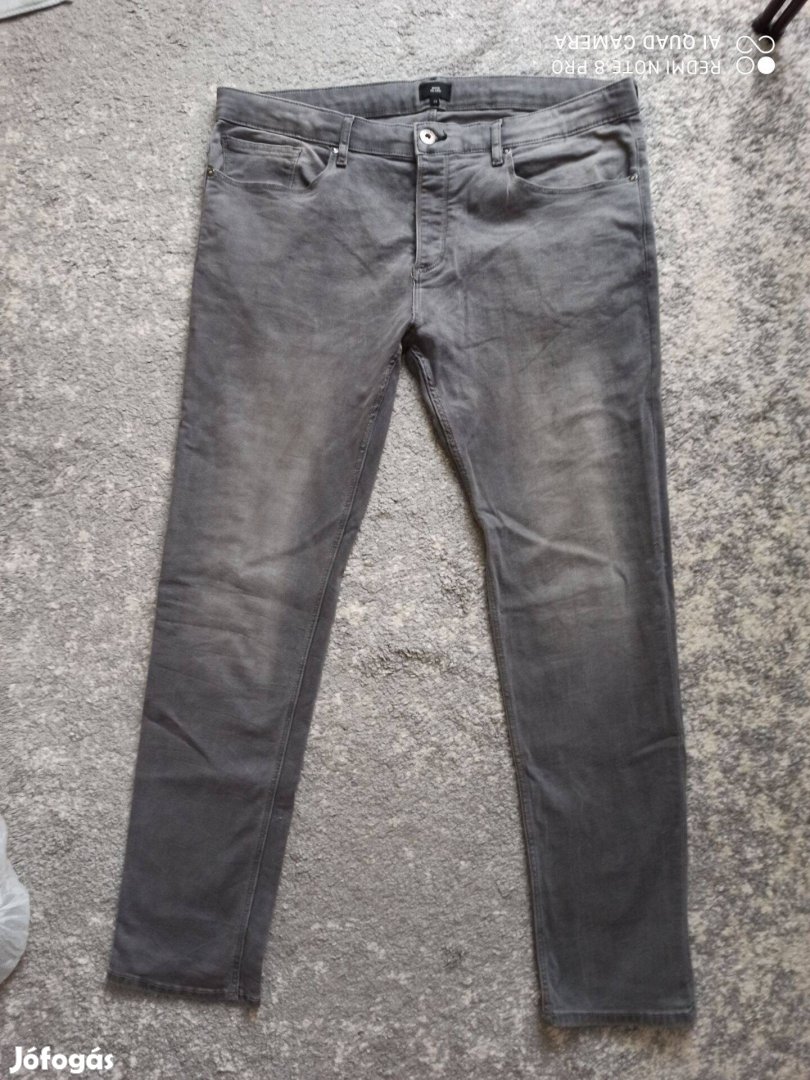 Férfi skinny szürke farmer