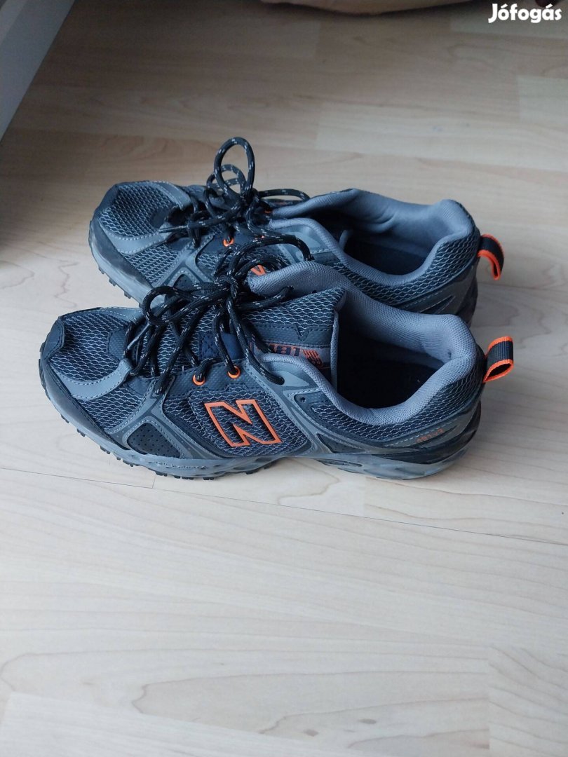 Férfi sportcipő New Balance 41, sötétszürke, új