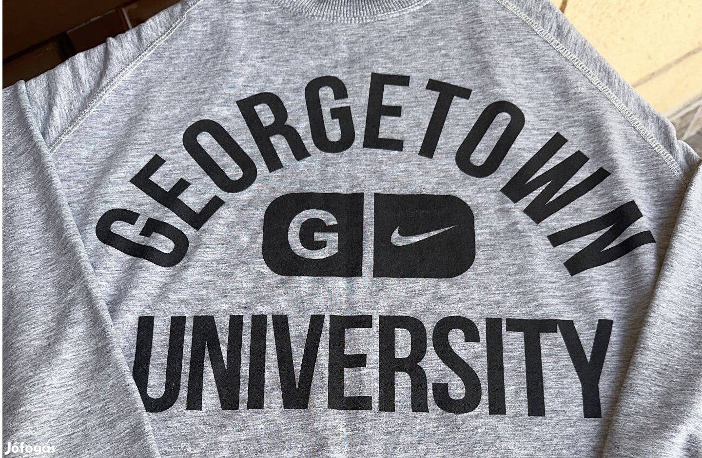 Férfi szürke felső,L-XL-es méretben (Nike Georgetown)