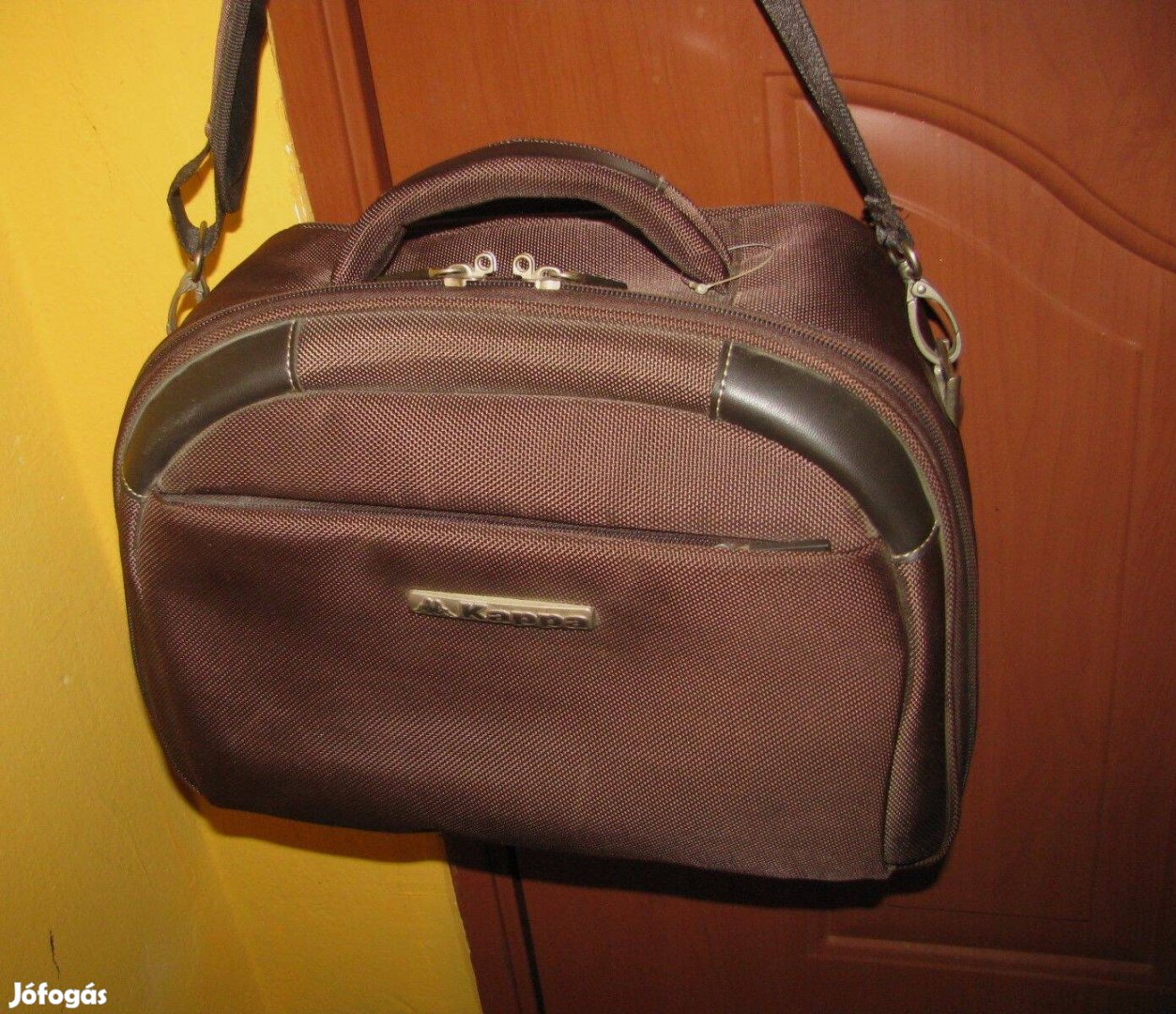 Férfi táska, Kappa, 36x26x18, pille könnyű, új, gyönyörű, vízálló