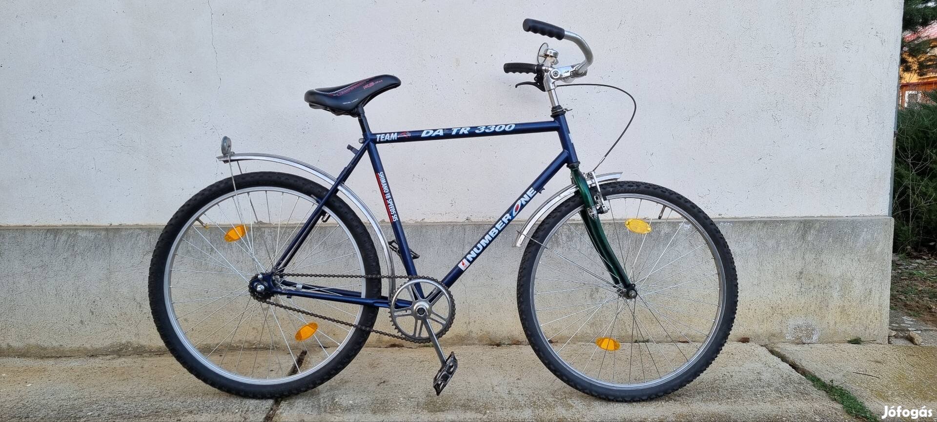 Férfi vázas 26" városi kerékpár eladó