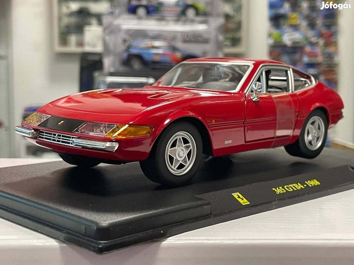 Ferrari 365 GTB4 1968 1:24 1/24 Bburago