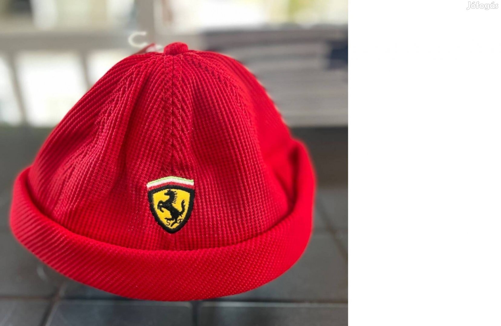 Ferrari F1 téli, szuper tépőzárral állítható dokksapka