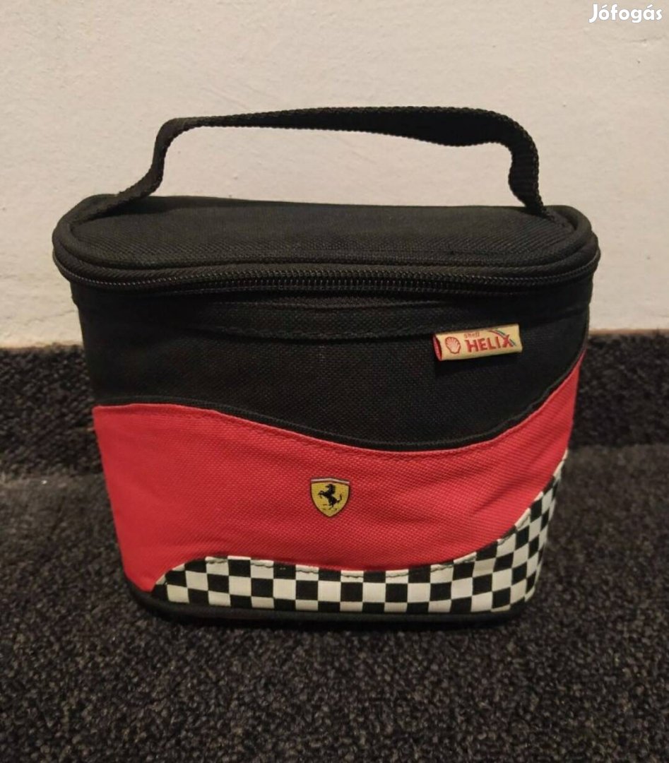 Ferrari kézitáska, italtartó, italhidegentartó