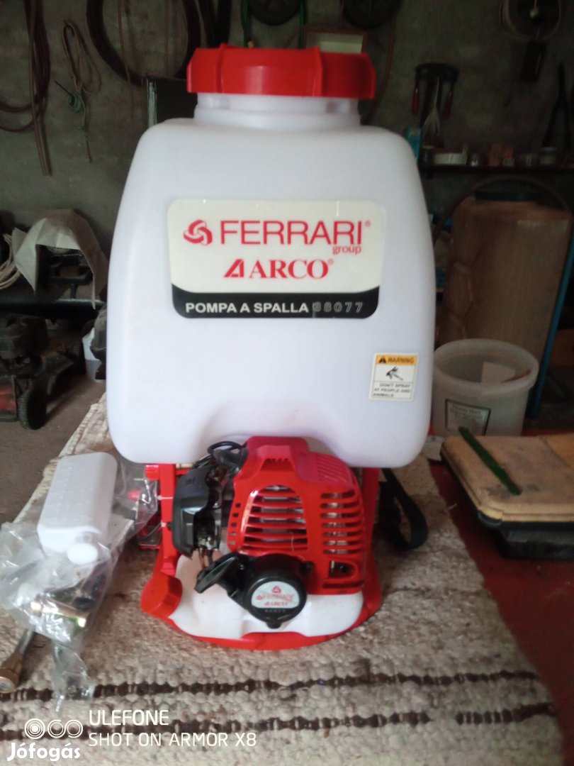 Ferrari néven ismert, motoros permetező