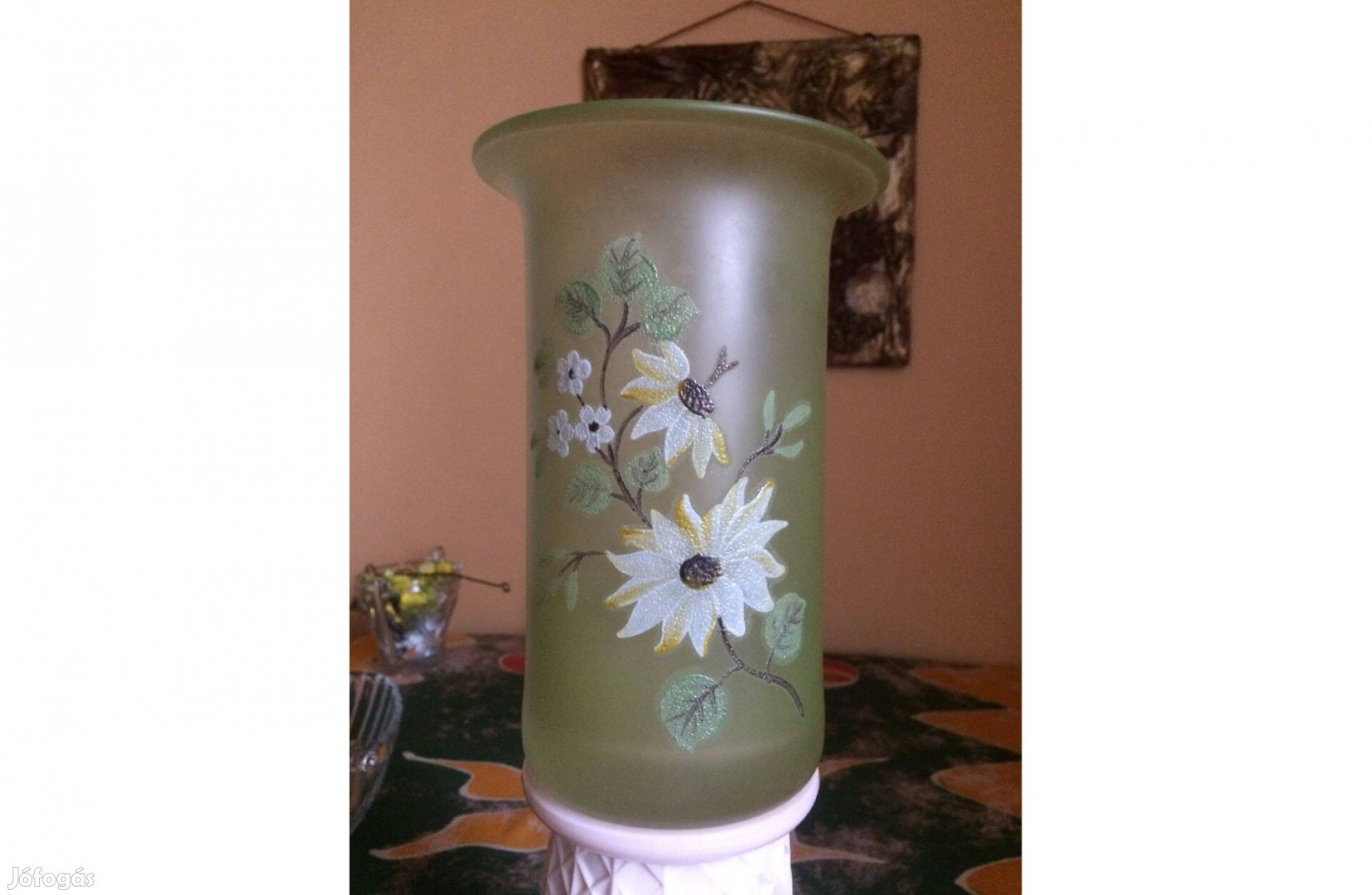 Festett régi üveg váza