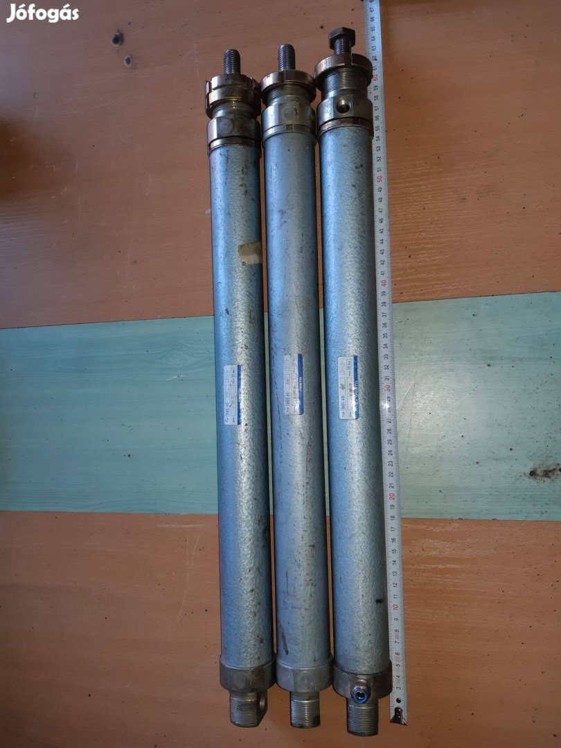 Festo DGS-40-400 pneumatikus munkahenger /340