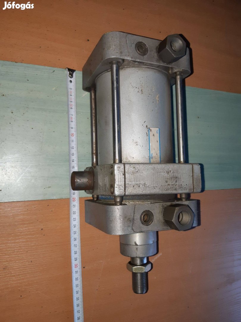 Festo Dnnz-100 pneumatikus munkahenger /342