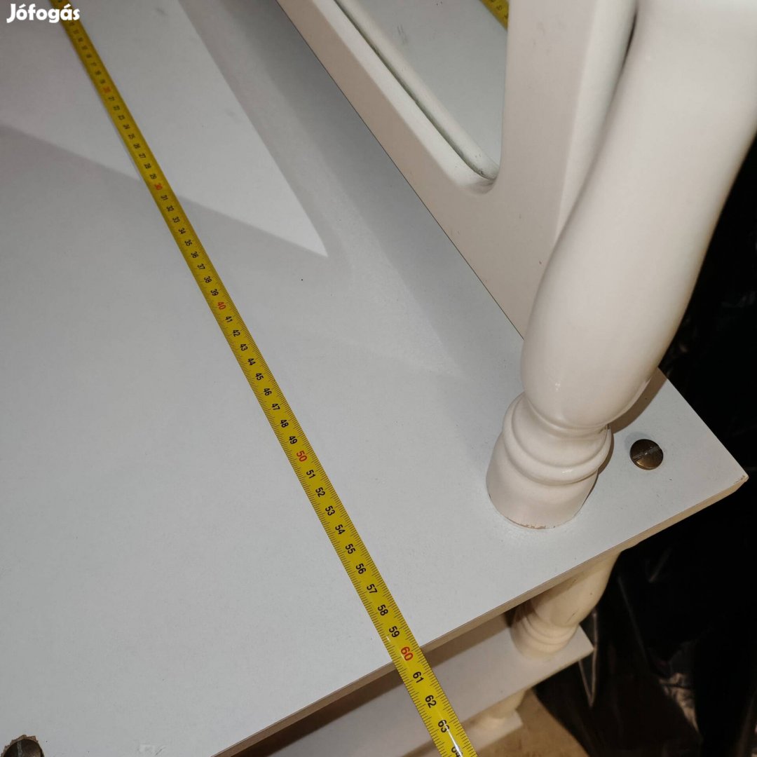 Fésülködő asztal