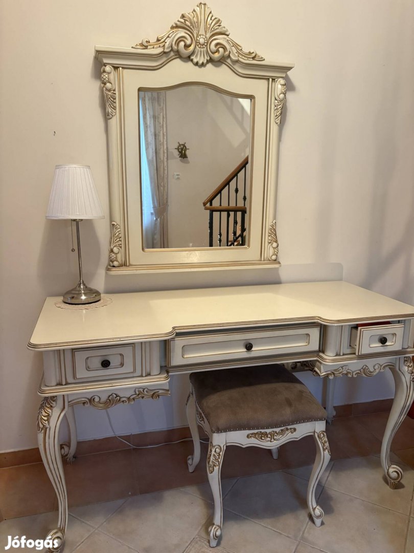 Fesülködő asztal -erdelyi tömör fa butor