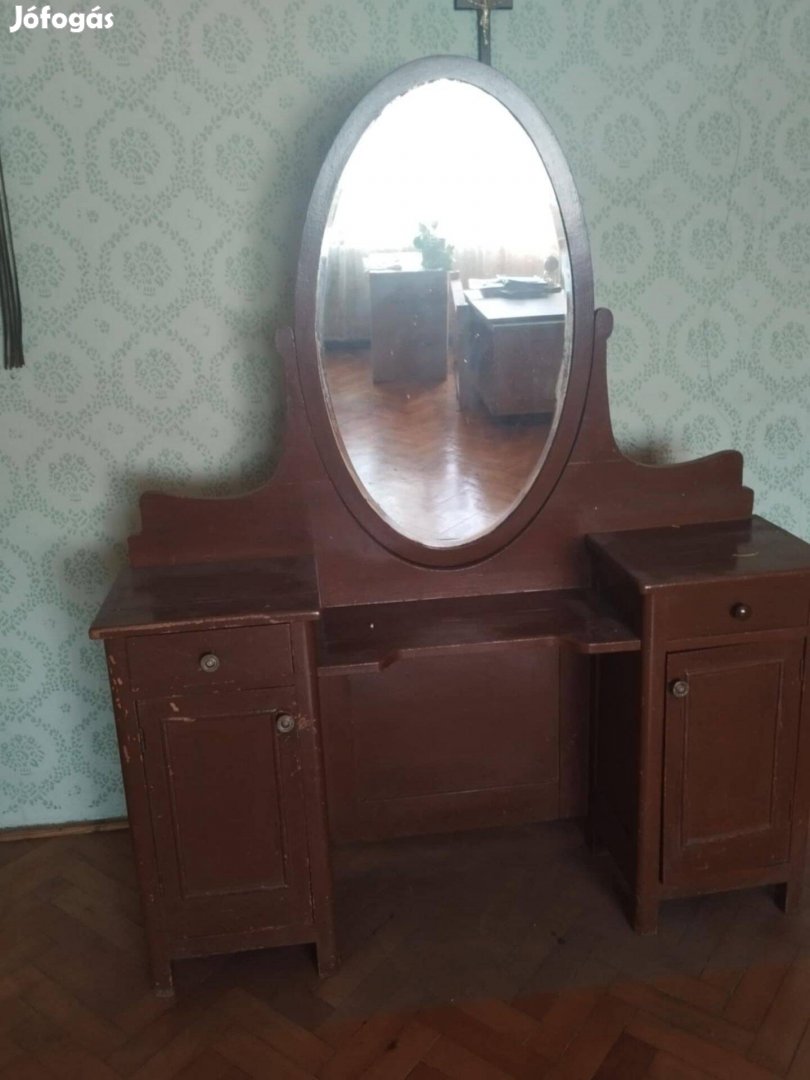 Fésülködős asztal