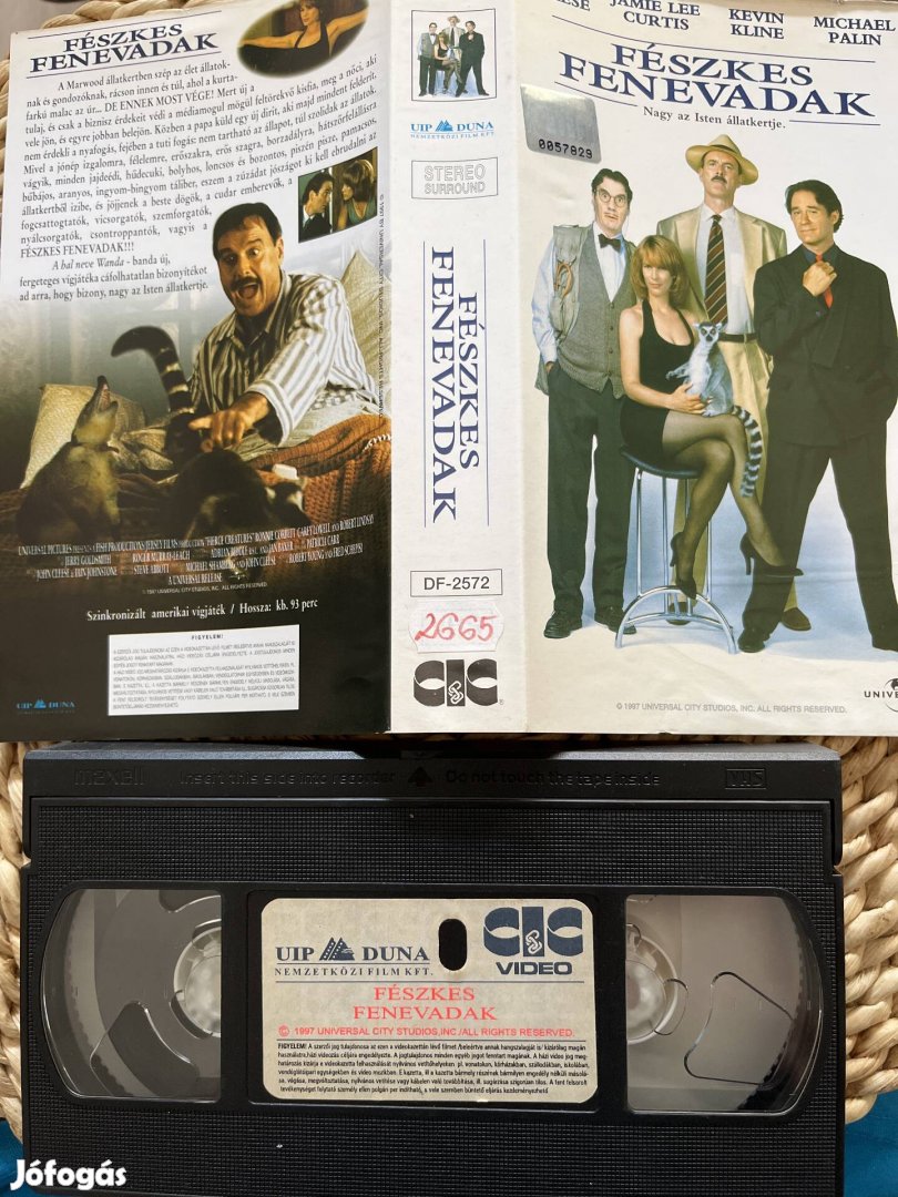 Fészkes fenevadak vhs