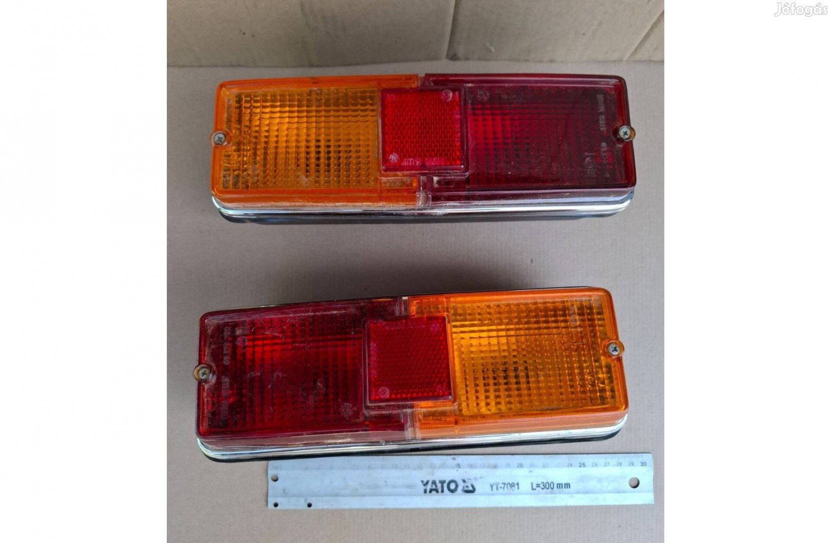 Fiat 128 hátsó lámpa