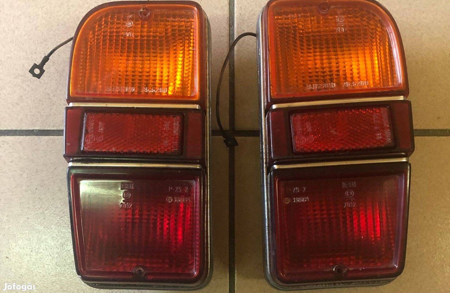 Fiat 128 kombi hátsó lámpa eladó