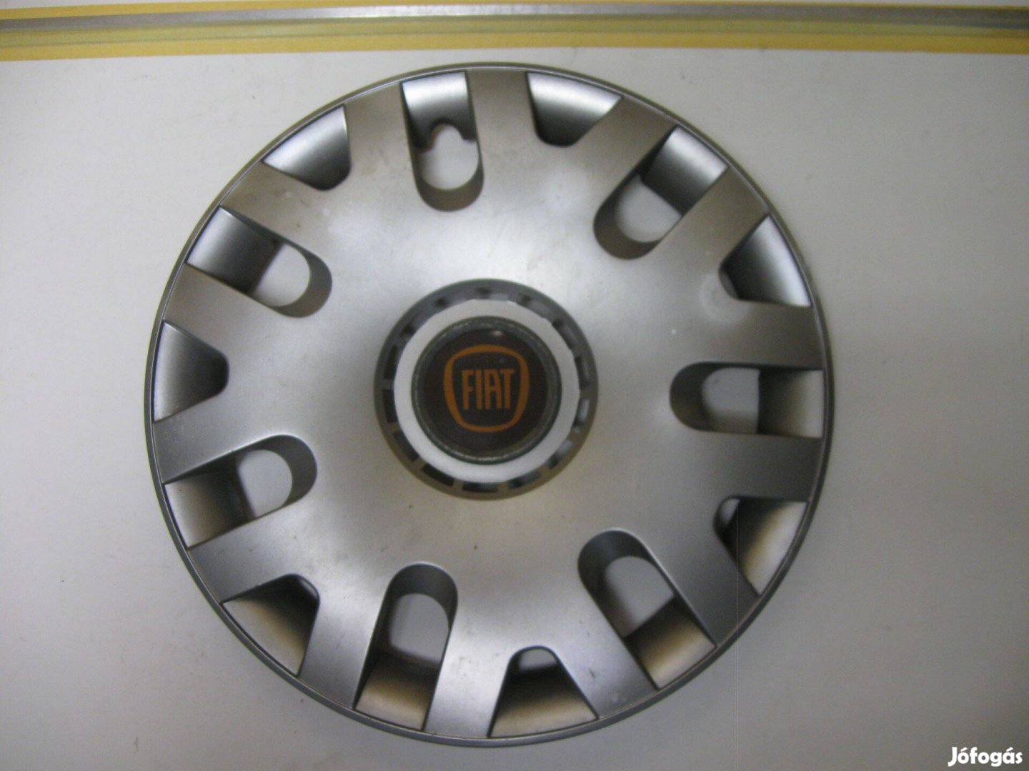 Fiat 14" gyári dísztárcsa kapható !