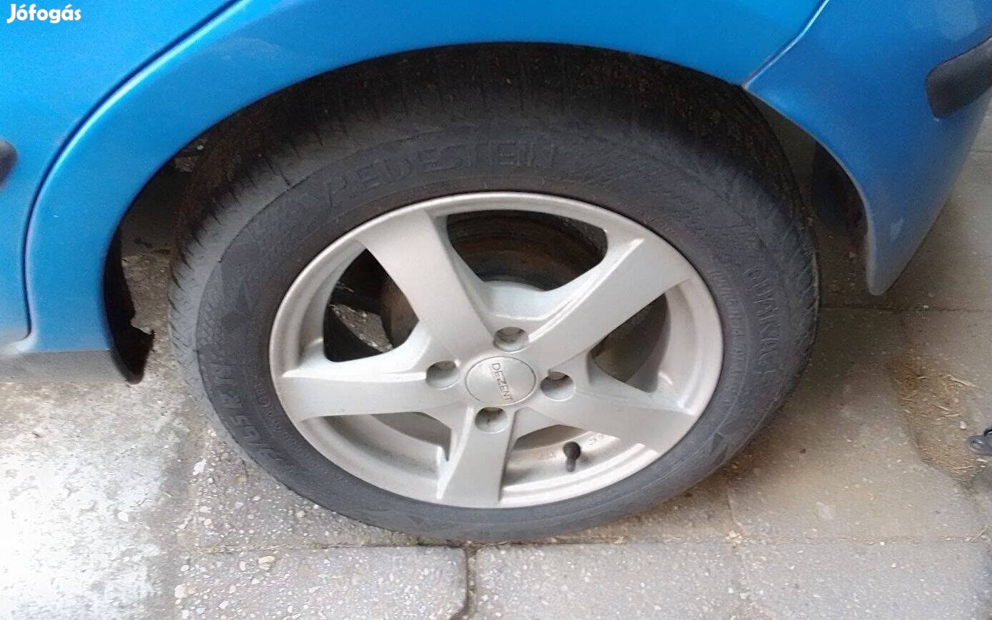 Fiat 4x98/14" alufelni Panda2 kocsin voltak. Gumik nélkül