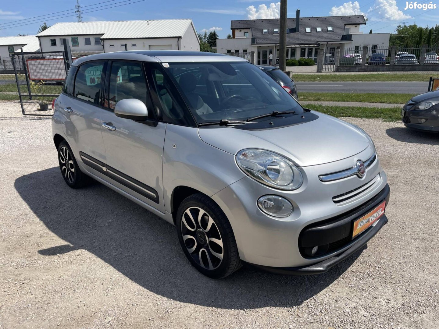 Fiat 500L 1.4 16V Lounge Vezetett Szervizkönyv....