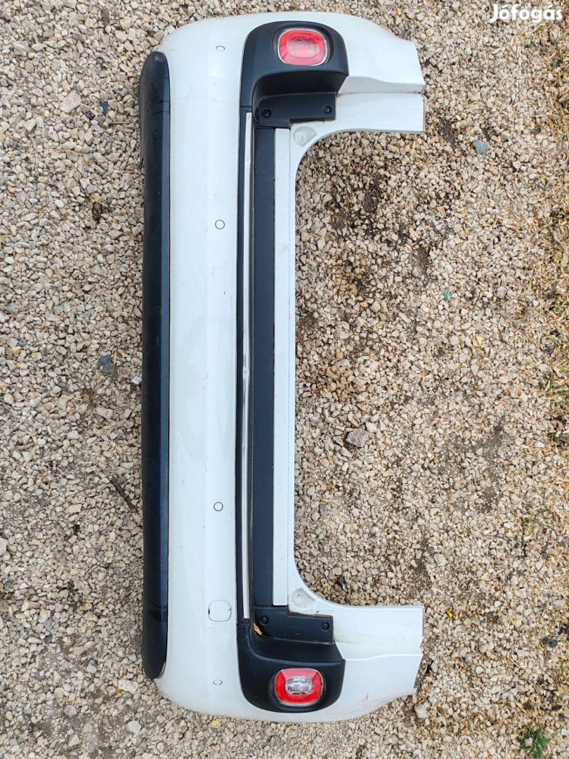 Fiat 500L hátsó lökhárító, toltatóradaros, rövid változat