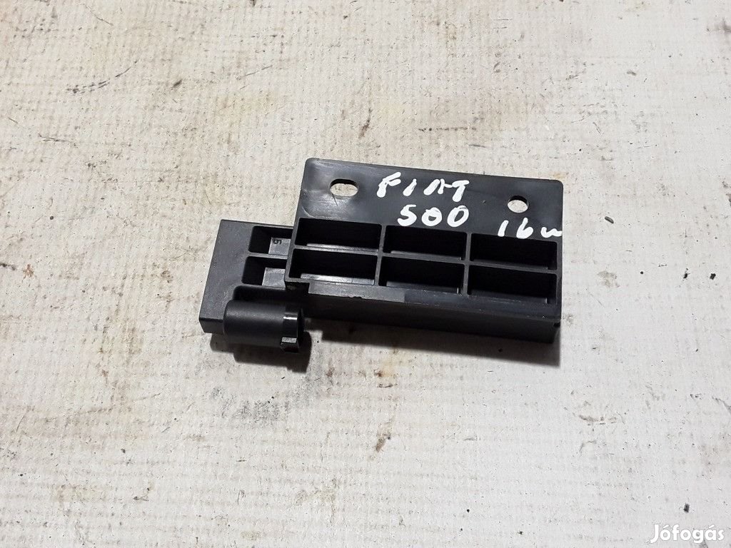 Fiat 500X Antenna erősítő 68068148AA