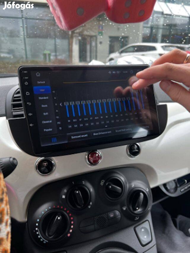 Fiat 500 Carplay Multimédia Android GPS Rádió Tolatókamerával