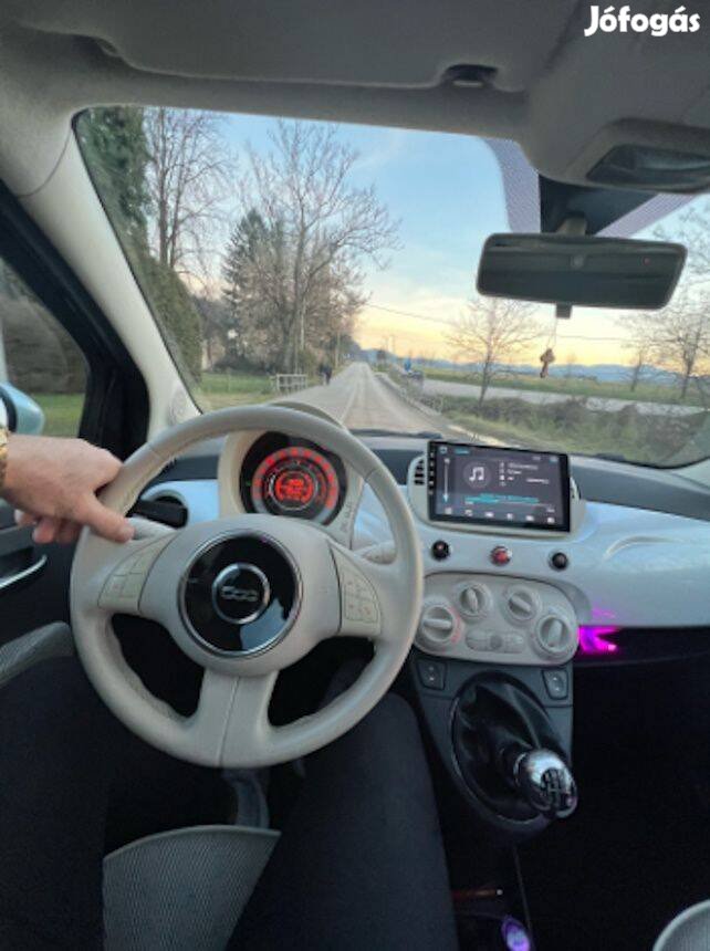 Fiat 500 Carplay Multimédia GPS Rádió Tolatókamerával