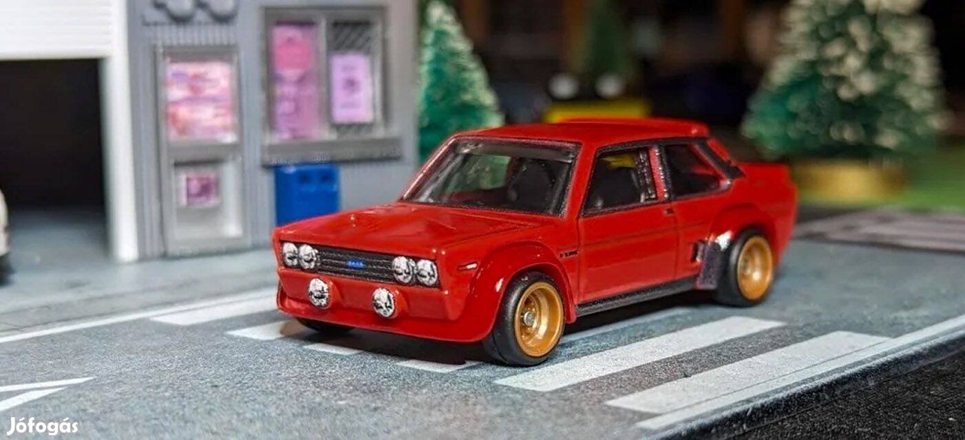 Fiat Abarth 131 WRC kisautó Hot Wheels Premium bontatlan