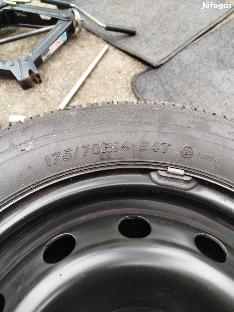 Fiat Albea alkatrészek, apróságok.