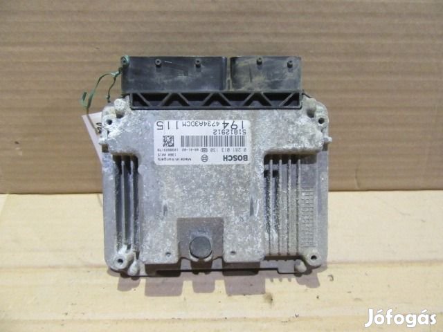 Fiat Croma 1,9 8v Diesel motorvezérlő 0281013130 , 51812912