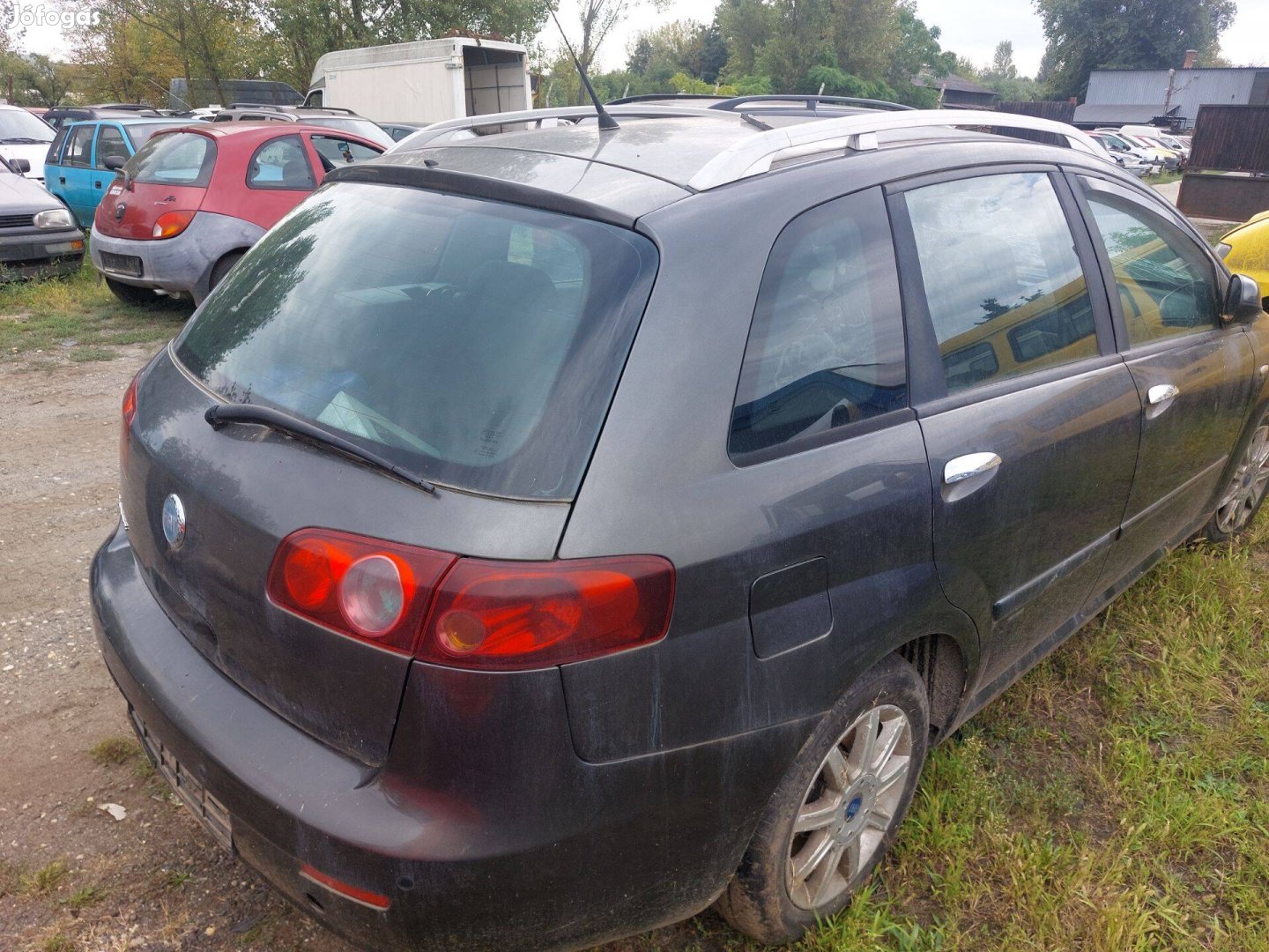 Fiat Croma 2 kombi karosszéria elemei