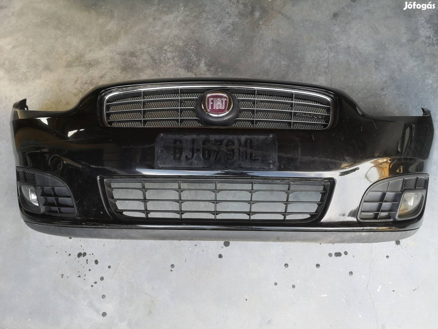 Fiat Croma gyári első lökhárító részeivel facelift 