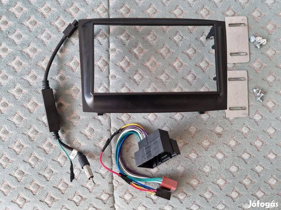 Fiat Doblo 2 din-es beépítőkeret, ISO és antenna adapter