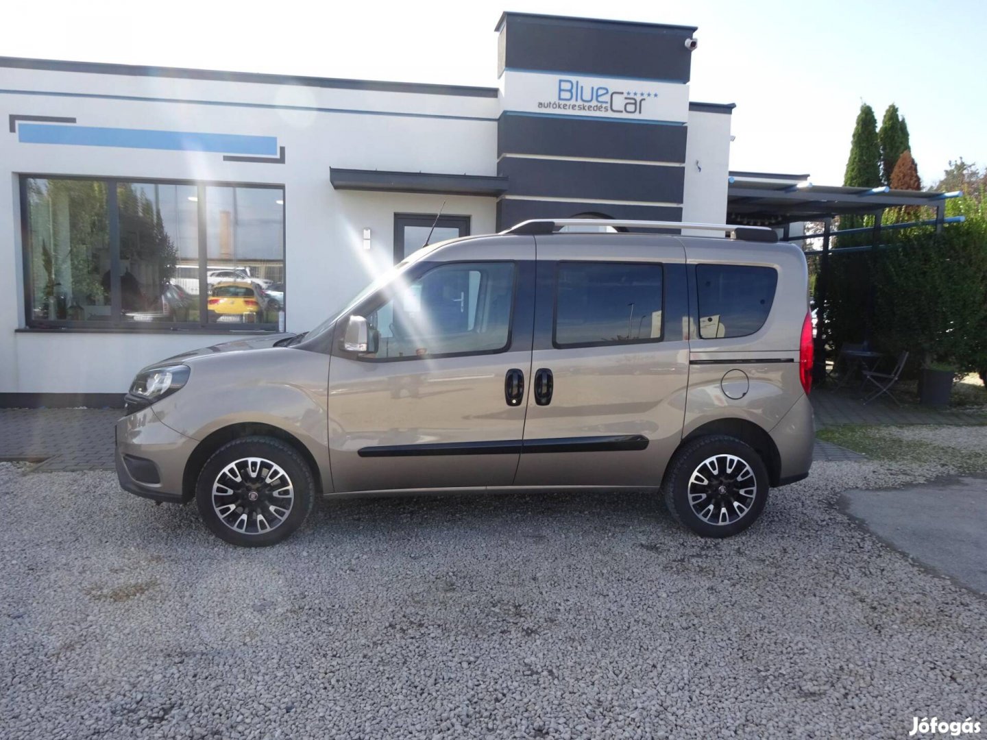 Fiat Doblo Dobló Panorama 1.4 T-Jet Lounge (7 s...